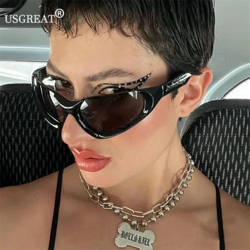 

2022 New Punk One Piece Sunglasses Women Luxury Brand Designer Sun Glasses UV400 Shades Cat Eye Eyewear Fashion Y2k Eyeglasses