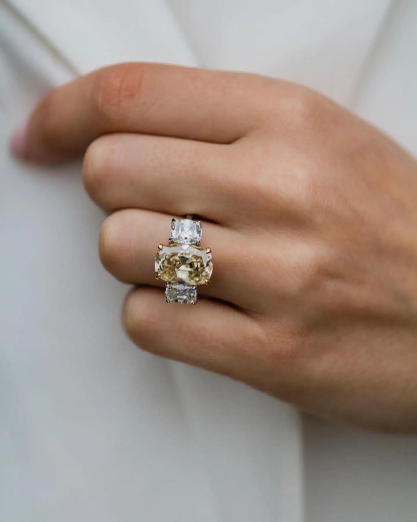 JOVOVASMILE Moissanite Ring 7carat 13x9.25mm Canary Old Mine Cut 9k 14k 18k Yellow Gold Band With 1.5ct 7*6mm Cushion Side Gems