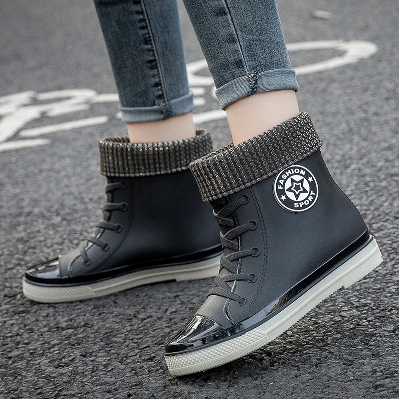 STRONGSHEN Women's Rubber Rain Boots Fashion Waterproof Female Colorful Rain Boots Garden Non Slip Plus Cotton Ankle Water Shoes