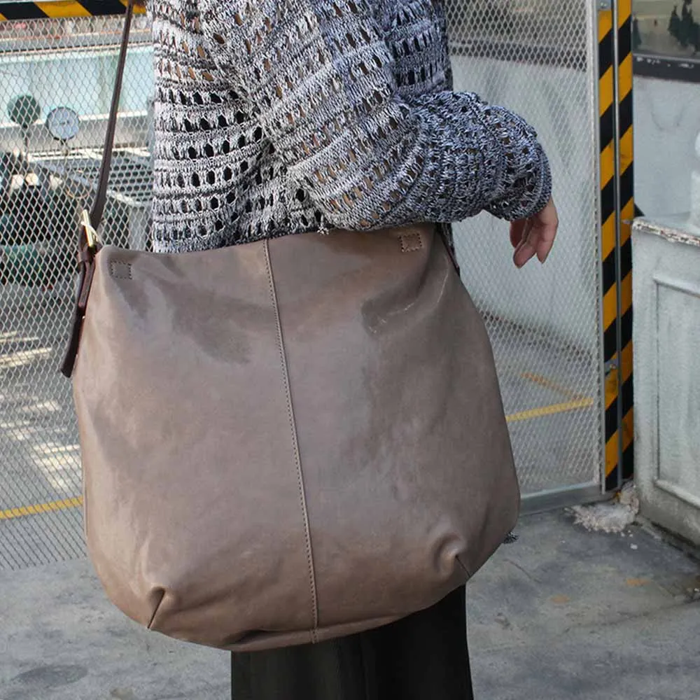 

Женская сумка-шоппер в стиле ретро