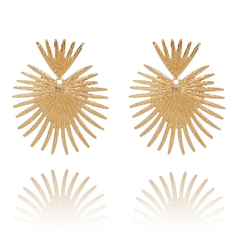 Fashion creative leaf metal earrings