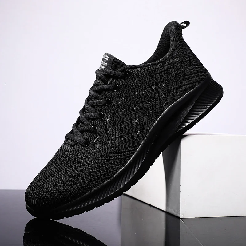 

Light Running Shoes for Men Comfortable Casual Men's Sneaker Breathable Non-slip Wear-resistant Outdoor Walking Men Sport Shoes