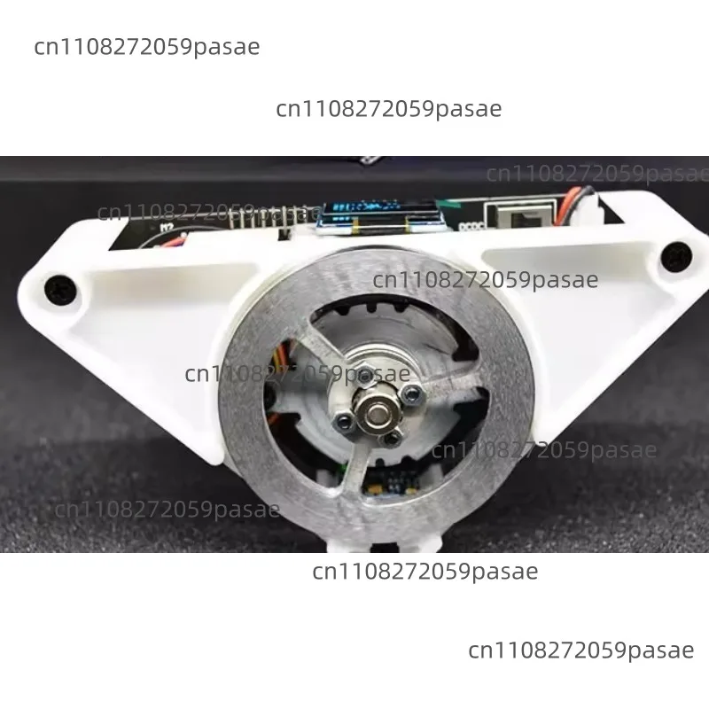 Фото Самобалансирующаяся треугольная призма STM32 Momentum Wheel, классический балансирующий треугольный кубик №2