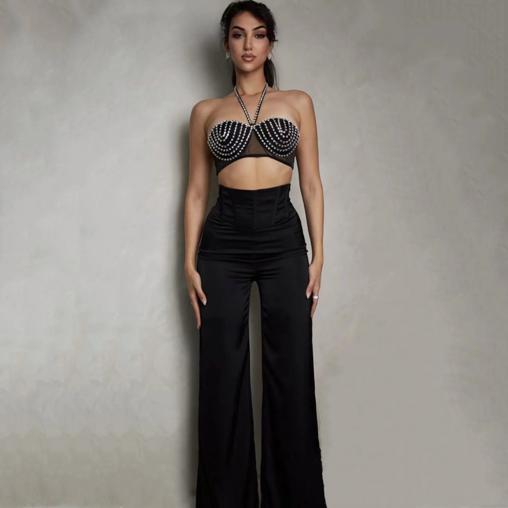 

Новинка лета 2023, женский черный цвет, сексуальный бандаж, из двух частей, без бретелек, с бисером, с лямкой на шее, мини-топ, длинные брюки