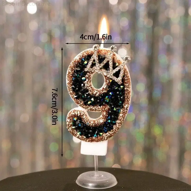 

Черные фигурные свечи из парафина