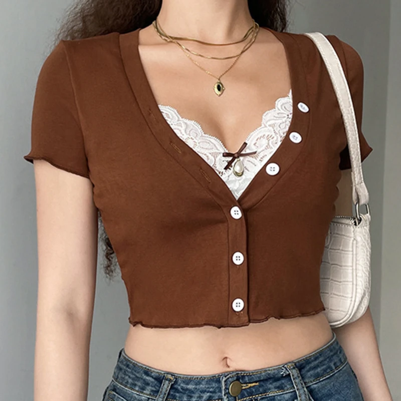 

Кроп-топ женский с кружевной отделкой, базовая Повседневная футболка на пуговицах в стиле Харадзюку, с коротким рукавом и V-образным вырезом...