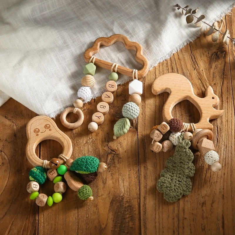 1pc Newborn Wooden Teething Rattle Toy Beech Animal Pendant Personalised Name Rattles Chew Baby Products Teethers For Baby