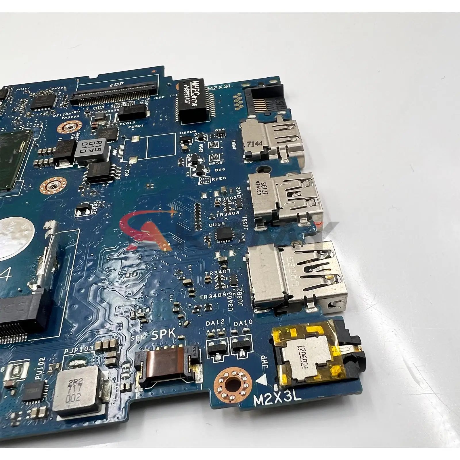 Рисунок 5 - Материнская плата для ноутбука DELL Inspiron 7572 7472