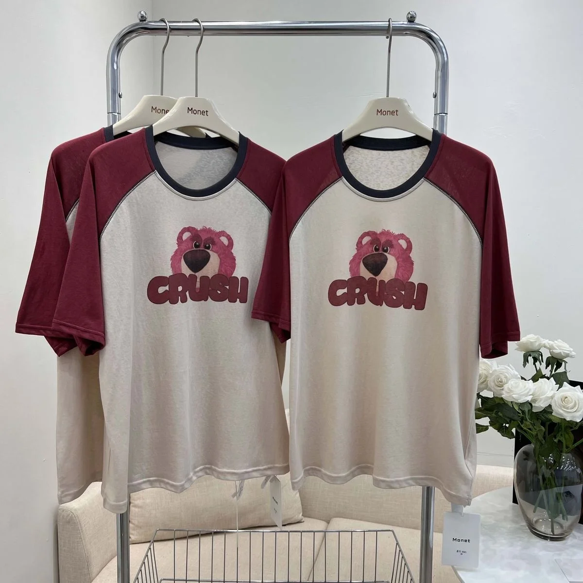 

Женская футболка с коротким рукавом и принтом медведя