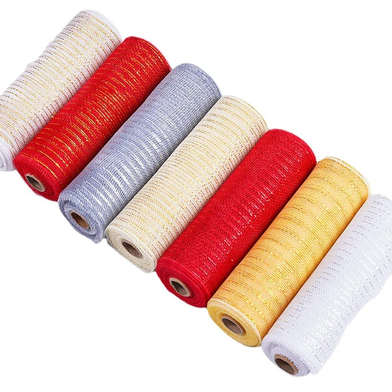 Украшение елки из полипропиленовой ткани сетка