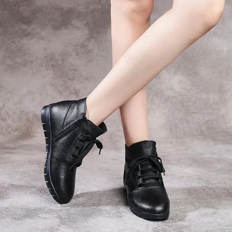 New Women plus size 35-43 black leather boots Ladies Women Boots Ankle Boots Fashion Side zipper Retro Platform winter shoes