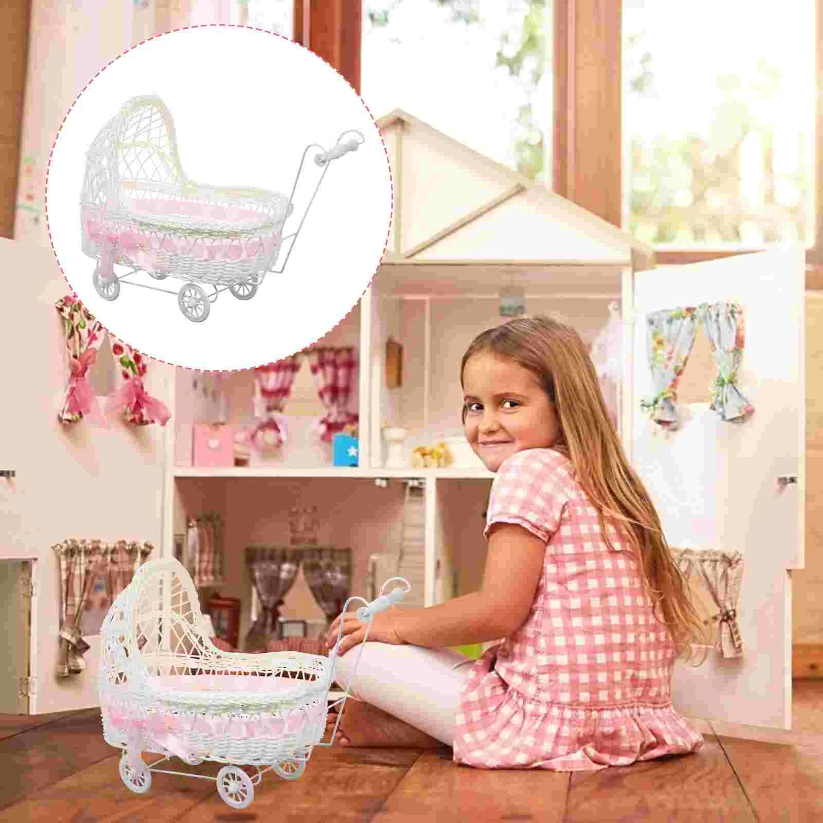 

Adornos Para Mini Woven Baskets Flower Arrangement Mini Supermarket Handcart Miniature Shopping Cart Candy Serving Basket