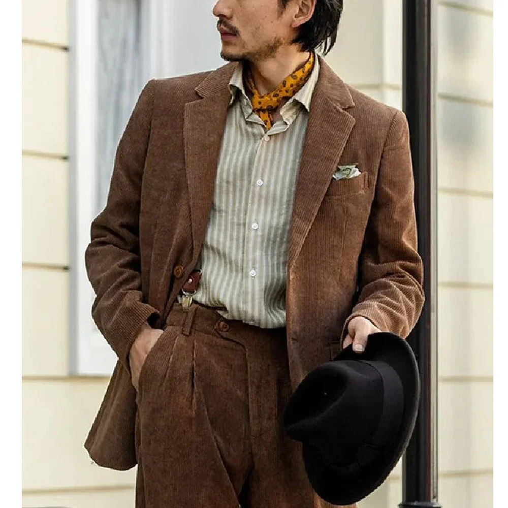 Роскошный мужской костюм новый вельветовый из двух предметов для вечеринки
