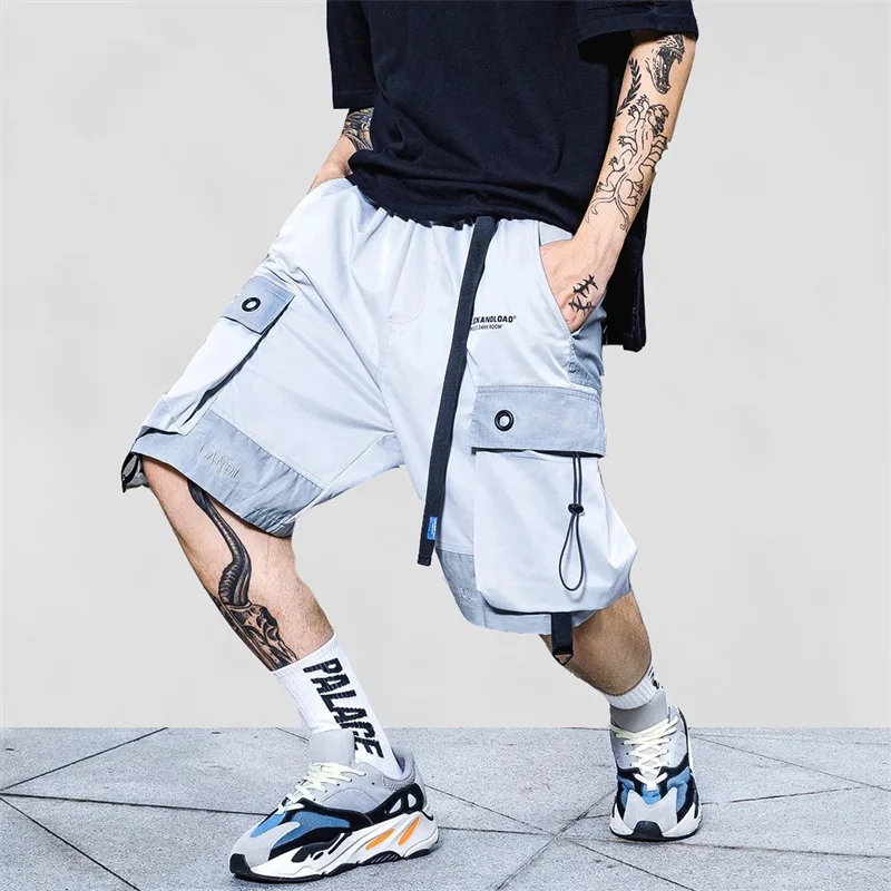 

Hip Hop Knee Length Pocket 3M Reflective Stripe Summer Shorts Men 2022 Fashion Streetwear Loose Jogger korean Male Urban Shorts