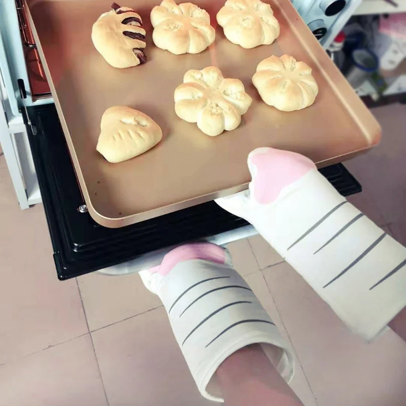 1PC Cute Cartoon Cat Paws Oven Mitts Long Cotton Baking Insulation Microwave Heat Resistant Non-slip Gloves Animal Design