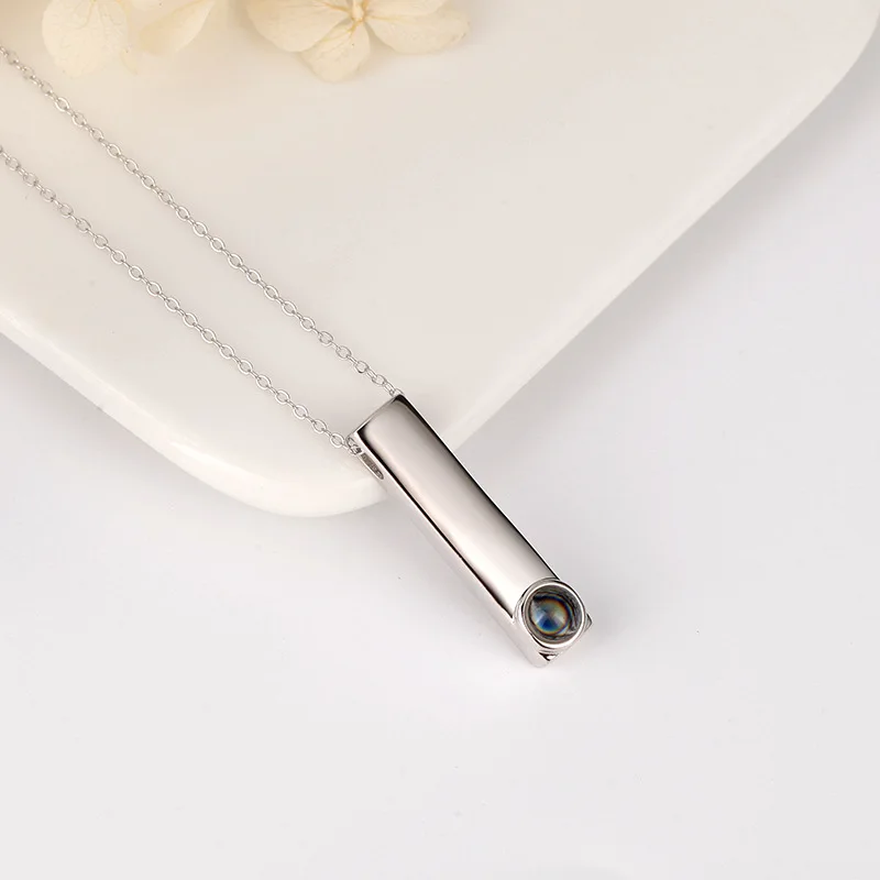 S925 Projection Bar Neckalce Custom Personality Photo Creative Rectangle Pendant is a Commemorative Gift for both Men and Women