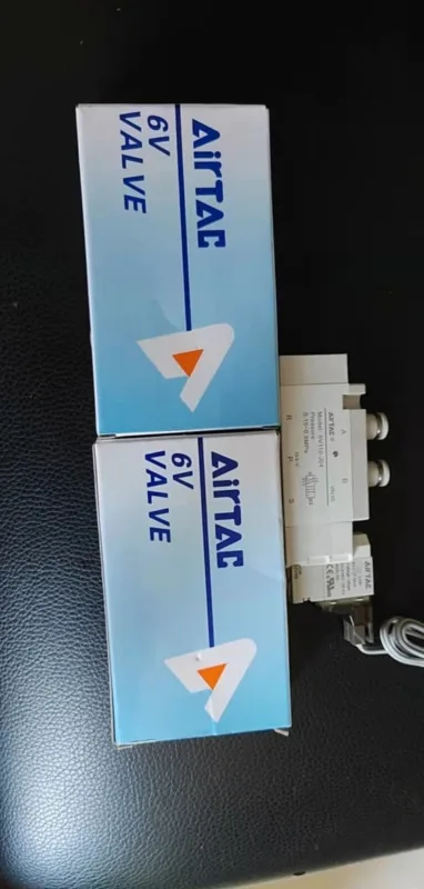 1 шт. новый электромагнитный клапан AirTAC 6V110J04B050 6V110-J04 24 В постоянного тока