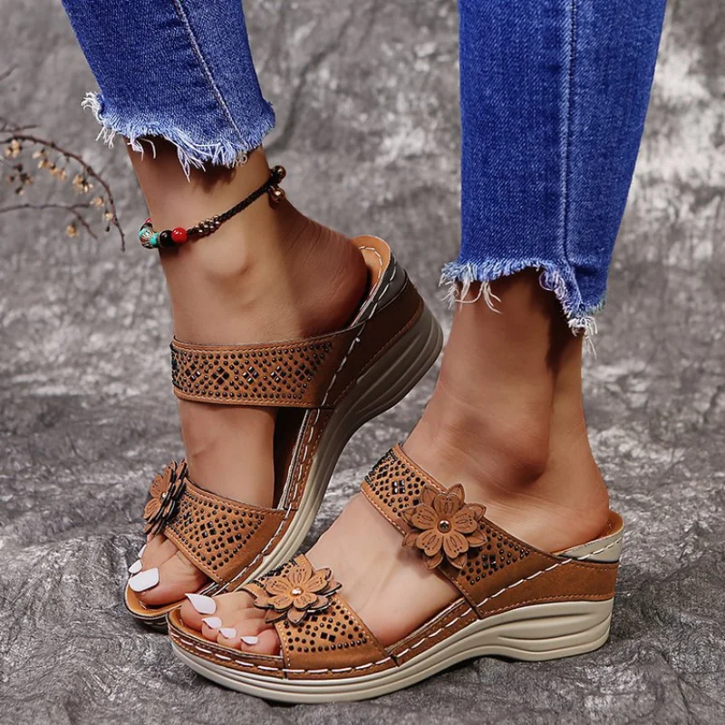 

Women Summer New Fashion Elegant Slippers Outdoor Beach Wedge Height Increase Womens Opened Toe Wedge Slippers Plus Size 35-43