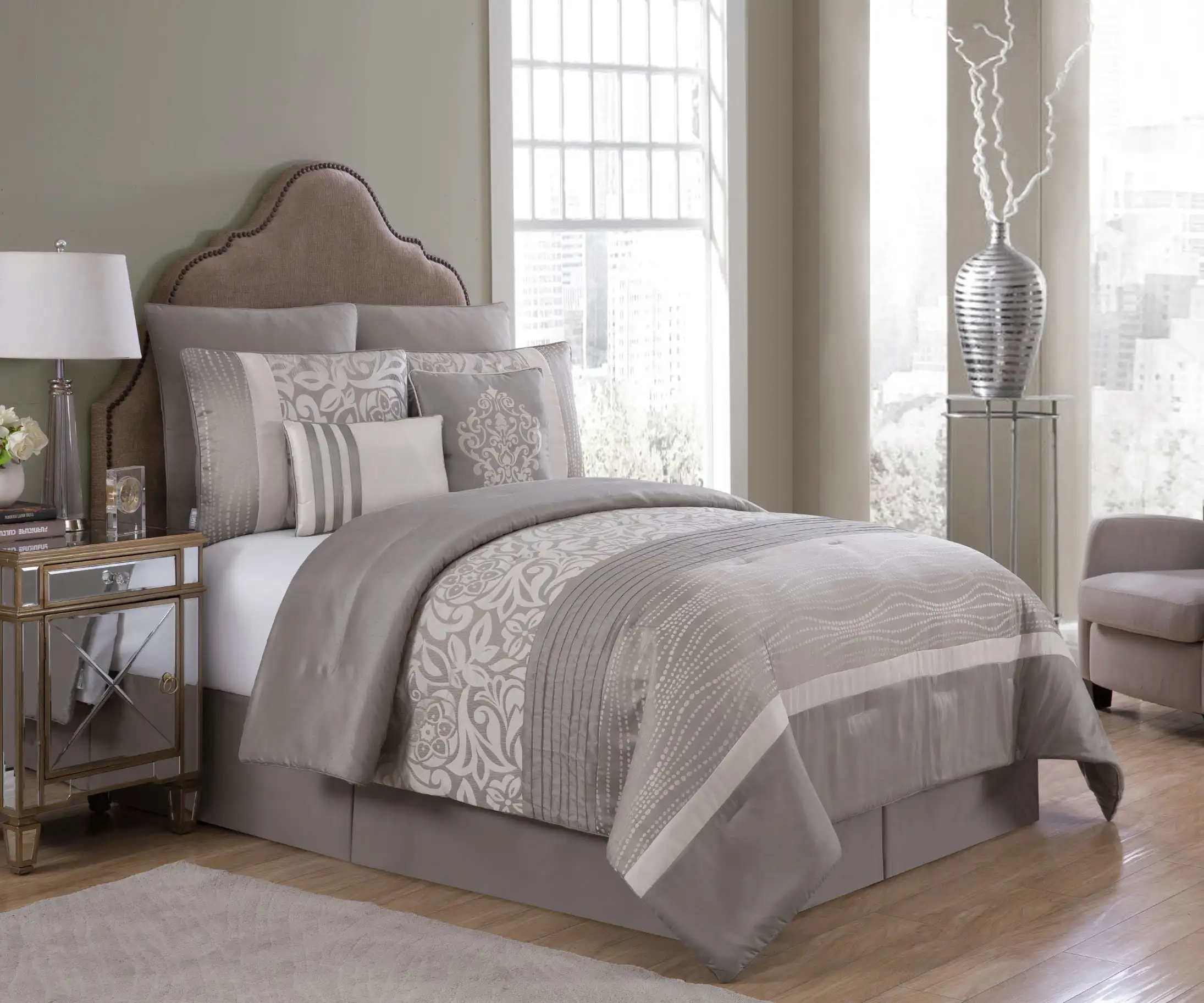 

VCNY Home Arcadia 8-Piece Taupe Floral Polyester Comforter Set, King
