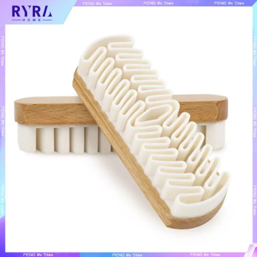 

Щетка для чистки замши с деревянной основой