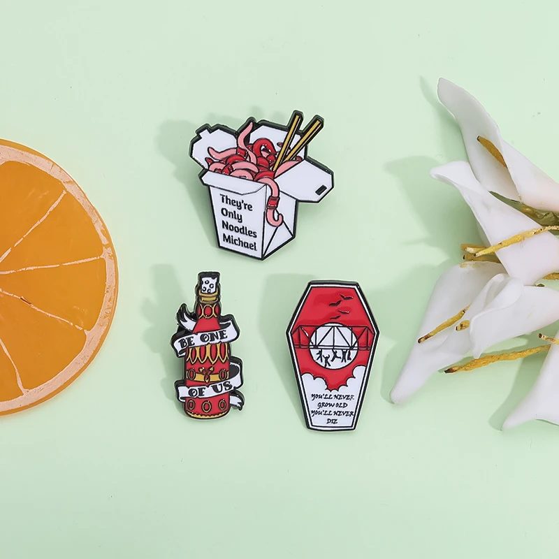Они только лапша Майкл эмалированные булавки на заказ Be One of Us пивные броши одежда