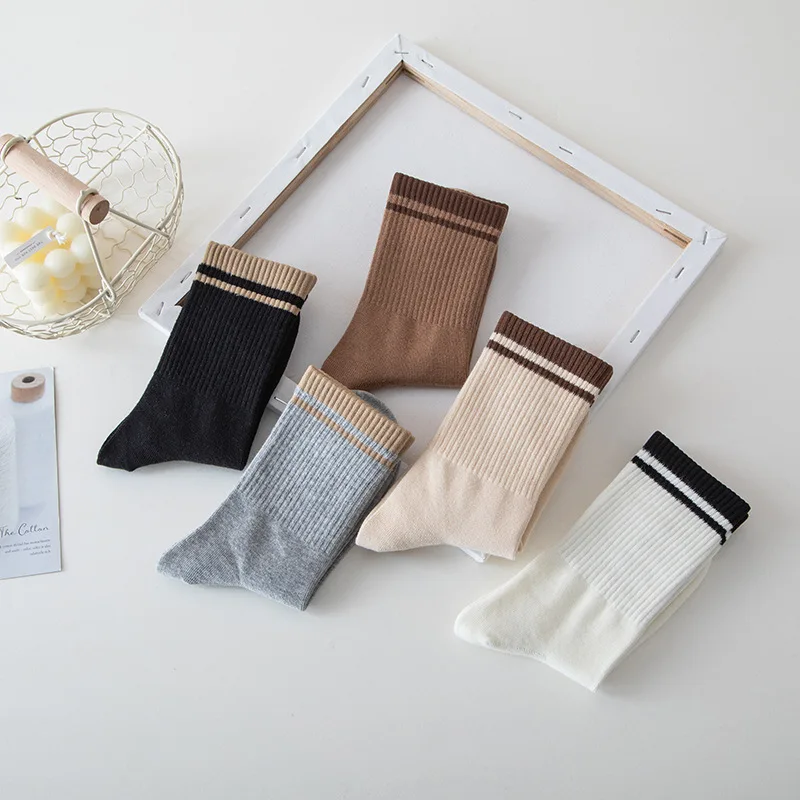 

Autumn and Winter New Socks Women's All-match College Style Striped Socks