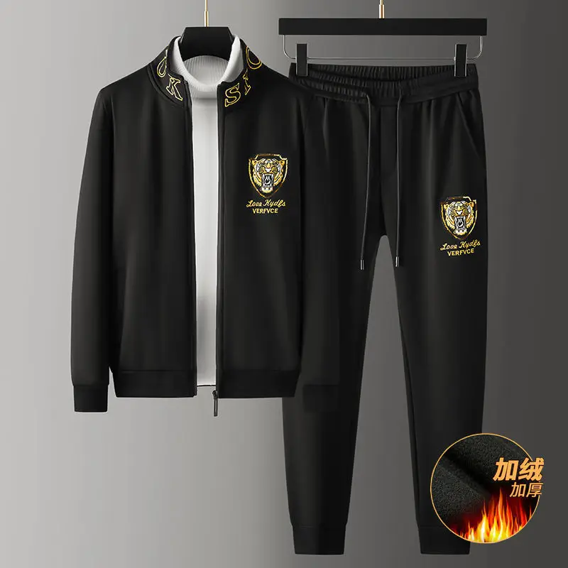 2022 autumn and winter new fleece cardigan suit men's new casual sports version tiger embroidery two-piece set men clothing