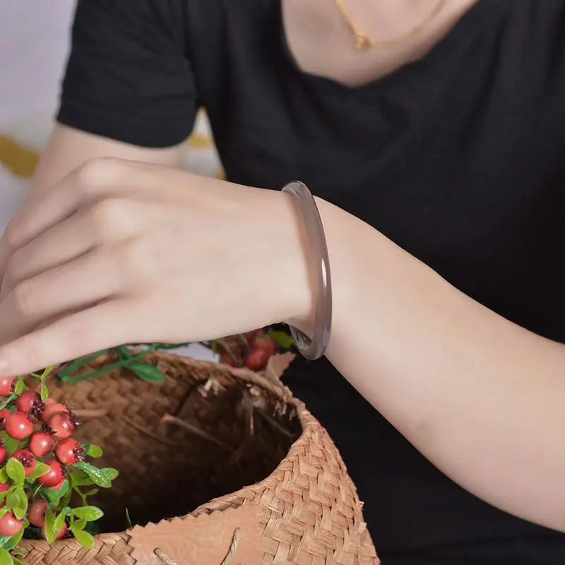 Ледяной серый браслет в стиле ретро для девушек маленький круглый дымчато-серый