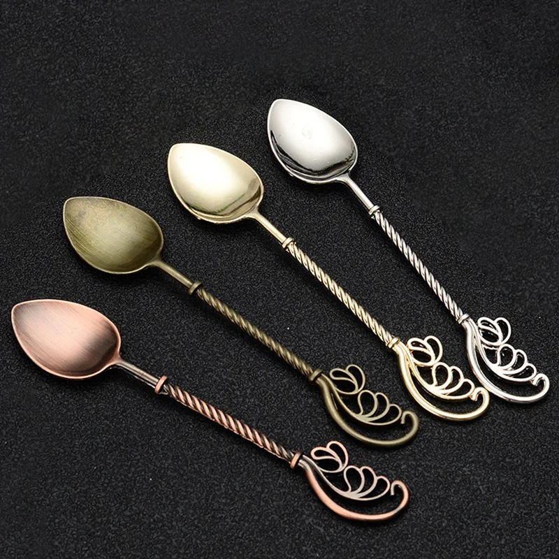 

Vintage Dessert Teaspoon Style Bronze Carved Small Coffee Spoon Kitchen Dining Bar Flatware Cutlery Mixing Stirring Kitchen Tool