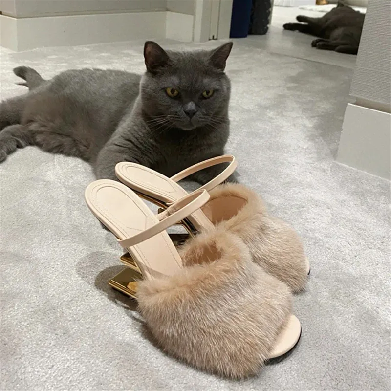 Fashion Women Fur Slippers Sexy Peep Toe Gladiator Sandals Dress Pumps Summer Letter Strange Heel Mules High Heel Wedge Shoes