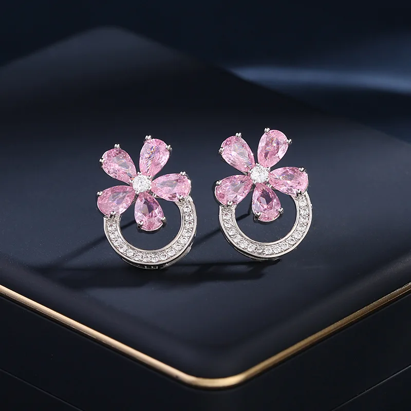

S925 Silver Fashion Women Carved Flower Earrings Charisma Simple Crystal Zircon Earring Delicate Luxury Couple Engagement Gift