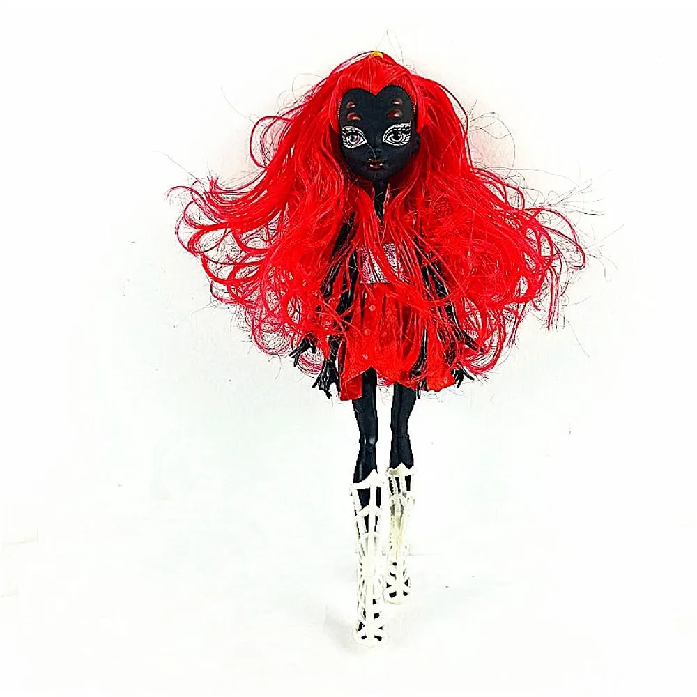 

Кукла Дракулаура, 2022, Фрэнки Стейн, черный паук, подвижное тело, для девочек