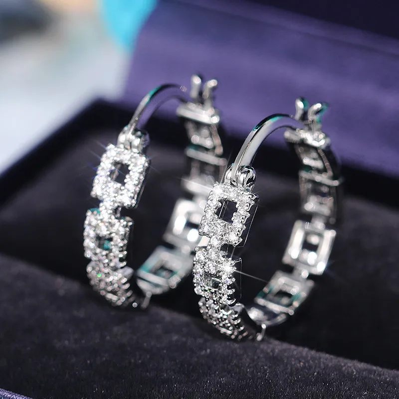

Huitan Fashion Linked Hoop Earrings for Women Dazzling Full Cubic Zirconia Luxury Girls Earrings Versatile Design Jewelry 2021