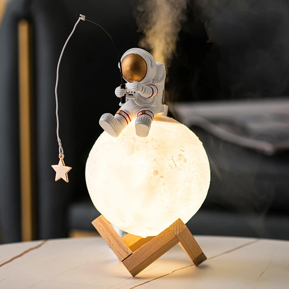

Astronaut Figurines Miniature Moon Night Light Space Man Cold Fog Machine Moon Lamp Humidifier LED Home Decoration USB Interface
