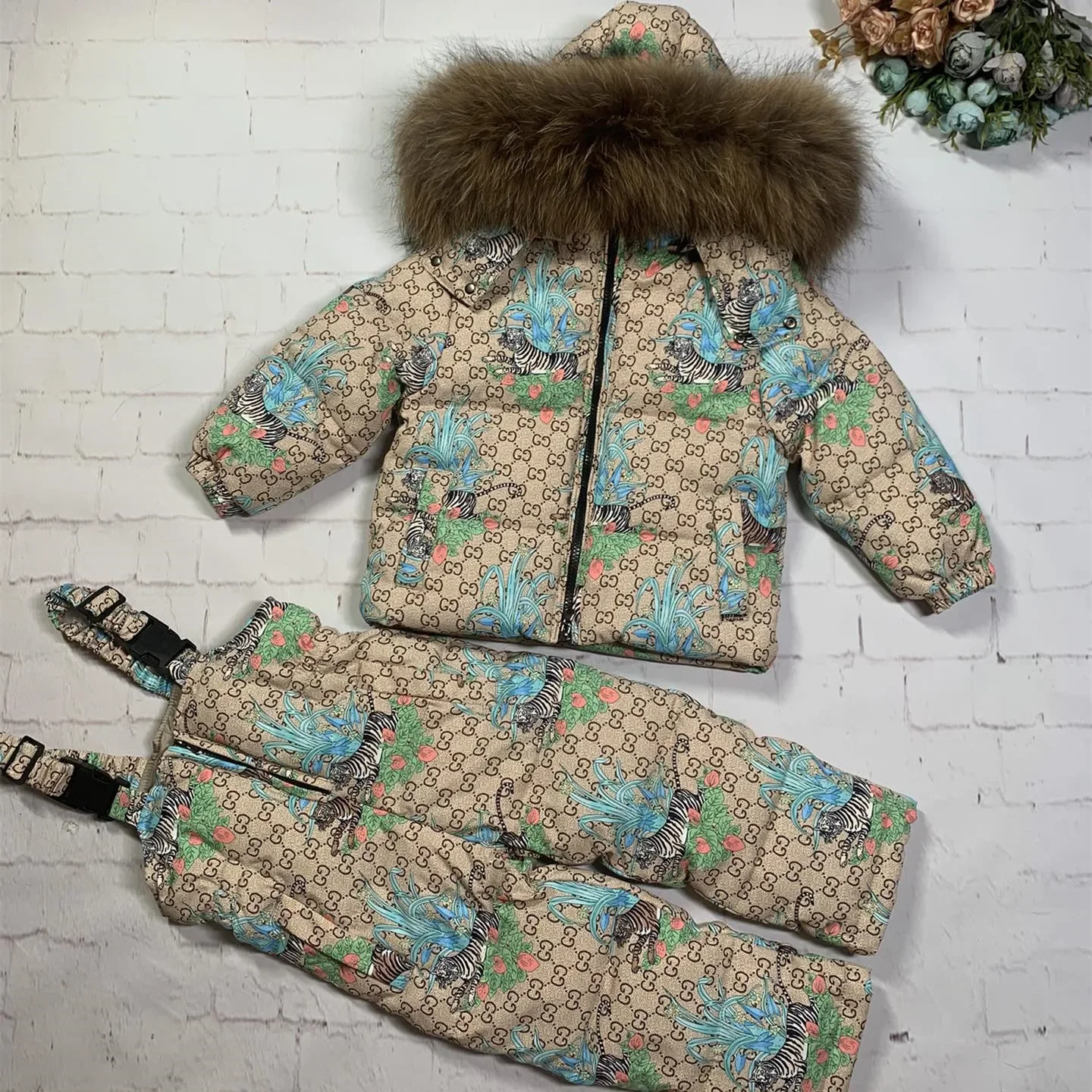 

2023 Brand Children's Winter Snowsuits Warm Winter Clothes Goose Down Baby Girl Boy Jacket Tiger Pattern Coat with Big Real Fur