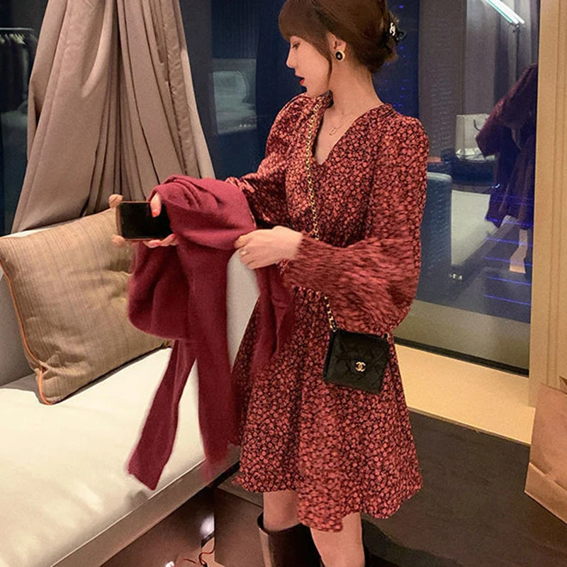 

Повседневные женские осенние корейские Цветочные платья с V-образным вырезом, новинка 2022, модное темпераментное женское платье в стиле ретр...