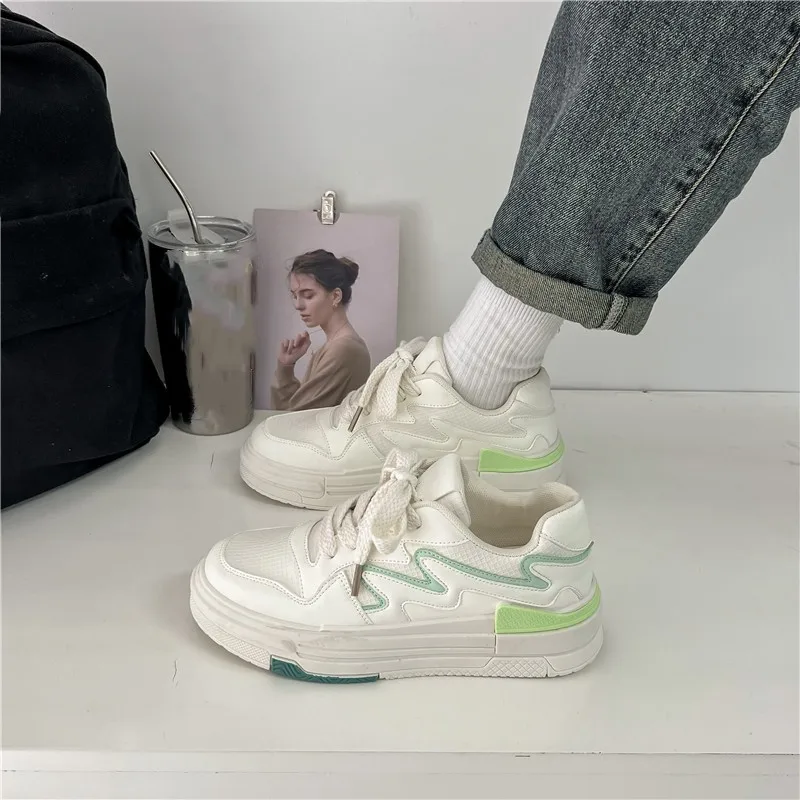 

BCEBYL весенне-осенние новые модные женские повседневные кроссовки с круглым носком и кружевом