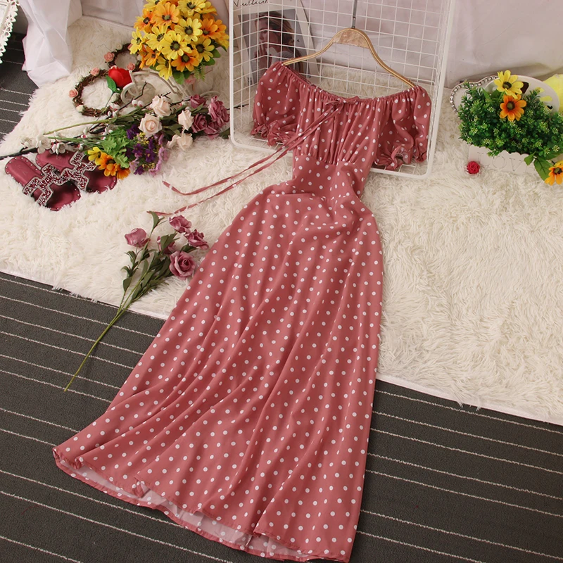 Платье женское трапециевидное в горошек с V-образным вырезом и