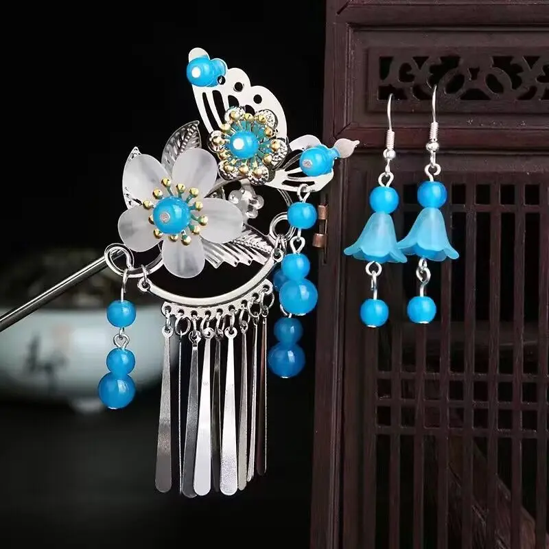 

Набор женских серег-гвоздиков с бабочками и цветами