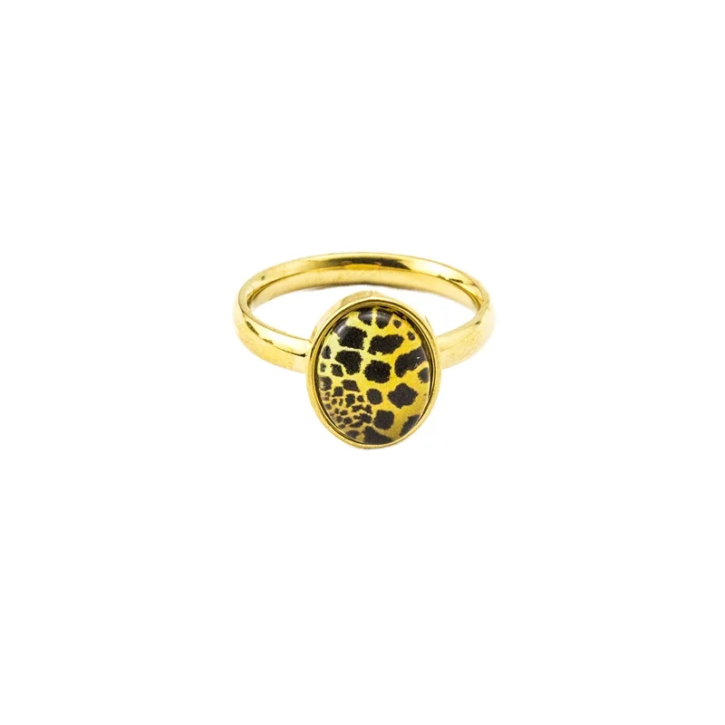 

2022 New Fashion Leopard Print Wedding Rings for Women Cheap Prices Men Stainless Steel Jewelry Simple Solitaire Engagement Band