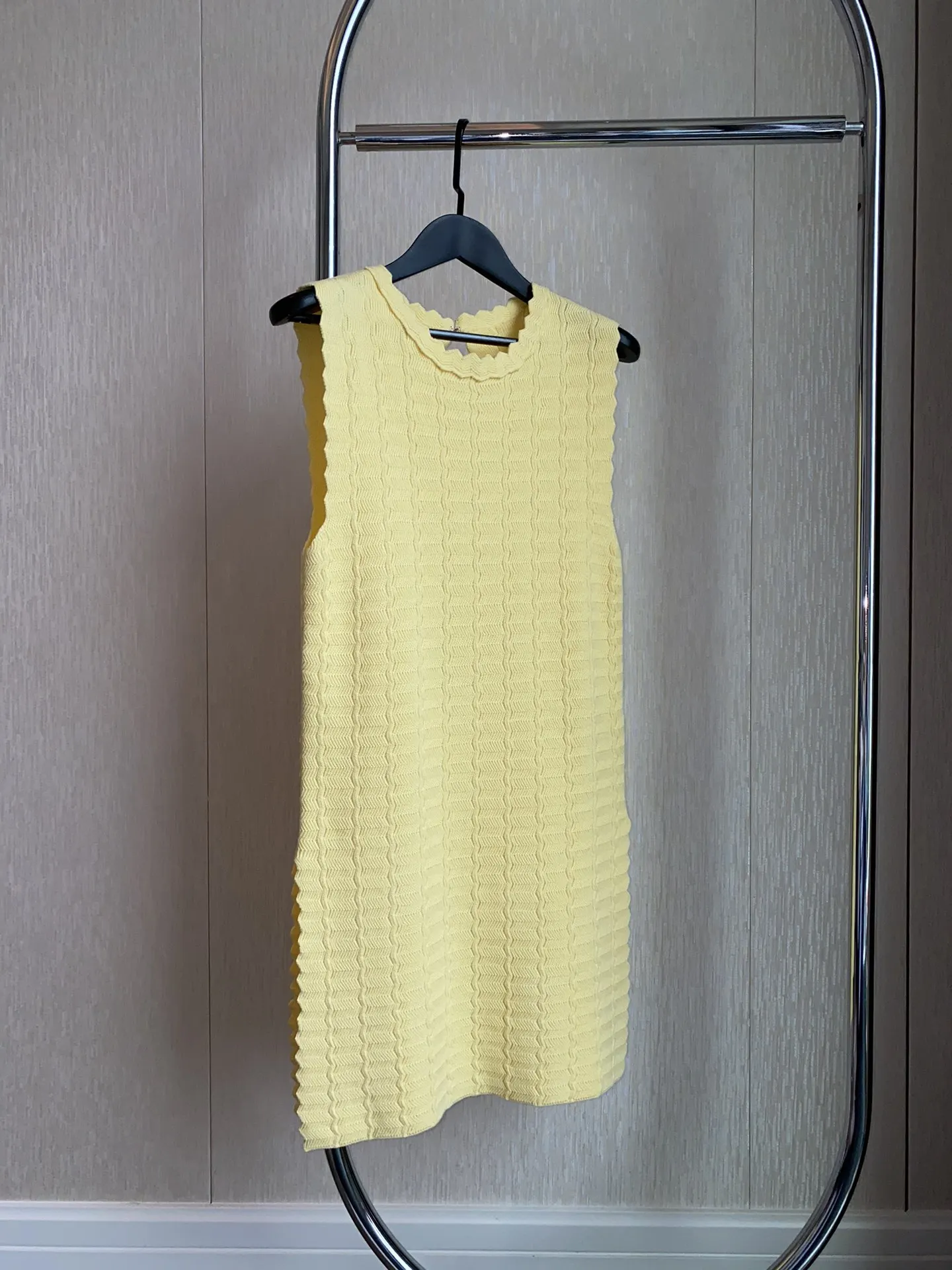 

2023 spring and summer women's clothing fashion new Knitted Vest 0428