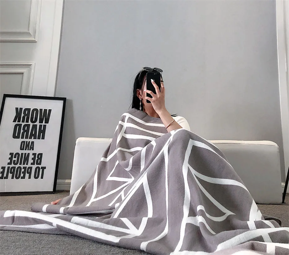 Cashmere Blanket Shawl Geometric Lines Thick Sofa Throw Bed Cover Hotel Office Nap Warm Cover Home Decoration