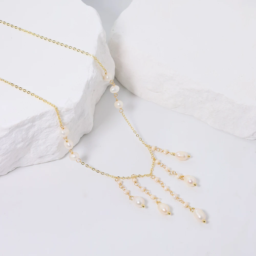 Ожерелье с подвеской из натурального пресноводного жемчуга и рисового бисера