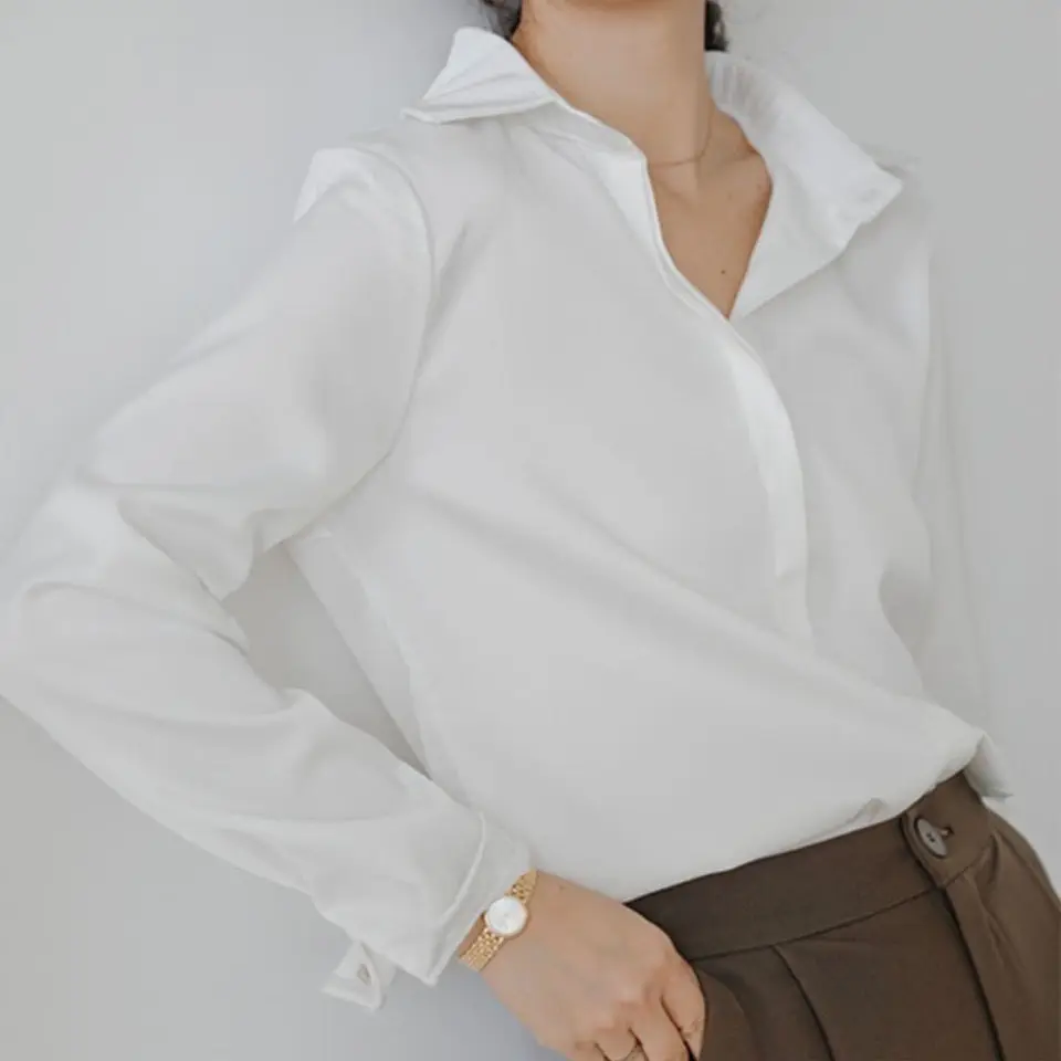 Korean Version of White Square Collar Professional Shirt Women's 2022 Spring and Autumn New Loose Temperament Casual Shirt