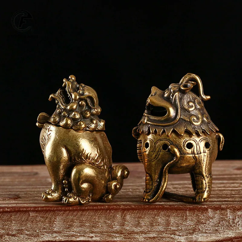 Antique Mythical Beast Figurines Small Incense Burner Retro Brass Hollow Incense Holder with Cover Home Decors Sandalwood Censer