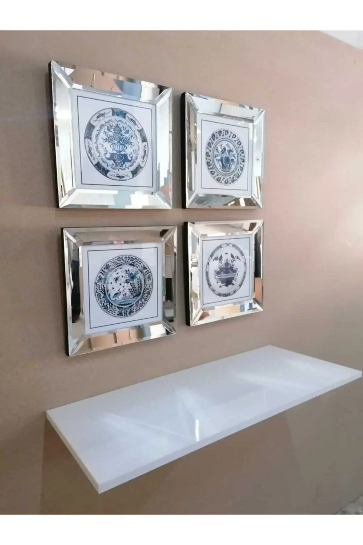 

4 piece Set Mirrored Table 35x35