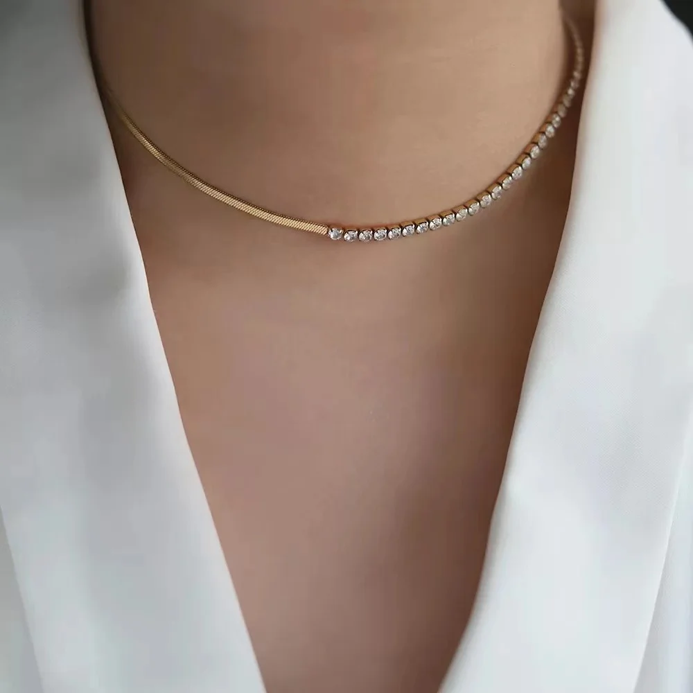 

Stylish Patchwork Stainless Steel Zircon Tennis Choker Humanoid Snake Necklace for Female Blade Neck Chain Jewelry YS49