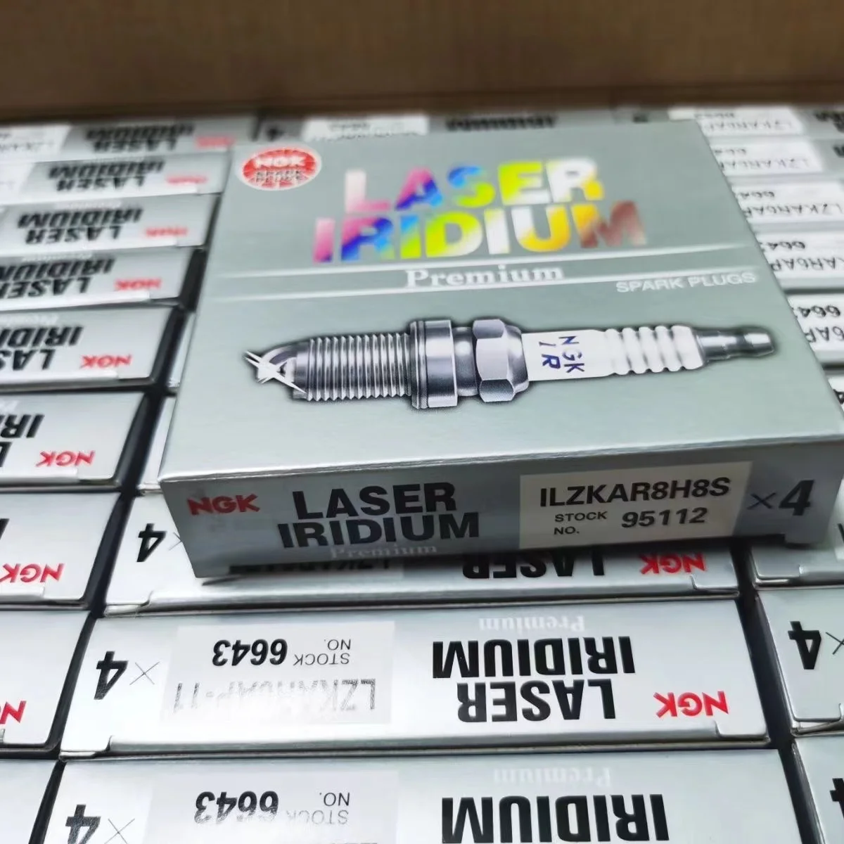 

Original import 1box NGK95112 imported spark plug from Japan auto parts