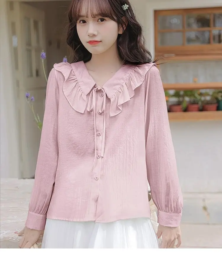 Рубашка женская демисезонная с длинным рукавом и черным грибковым краем