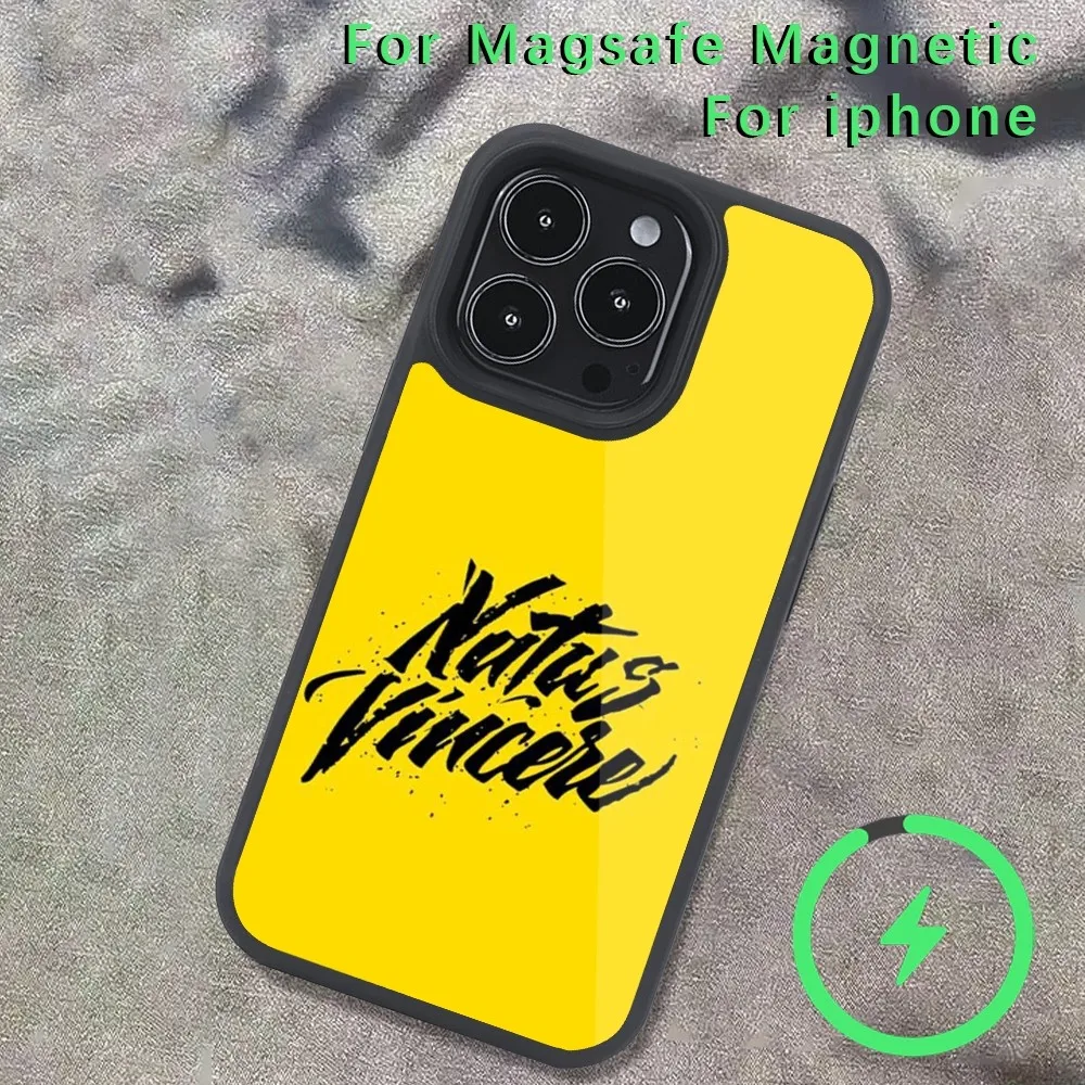 Фото Чехол для телефона игровой команды N-Natus Vincere для iPhone 14 13 12 11 15 Pro Max Magsafe с беспроводной зарядкой Plus Mini №5